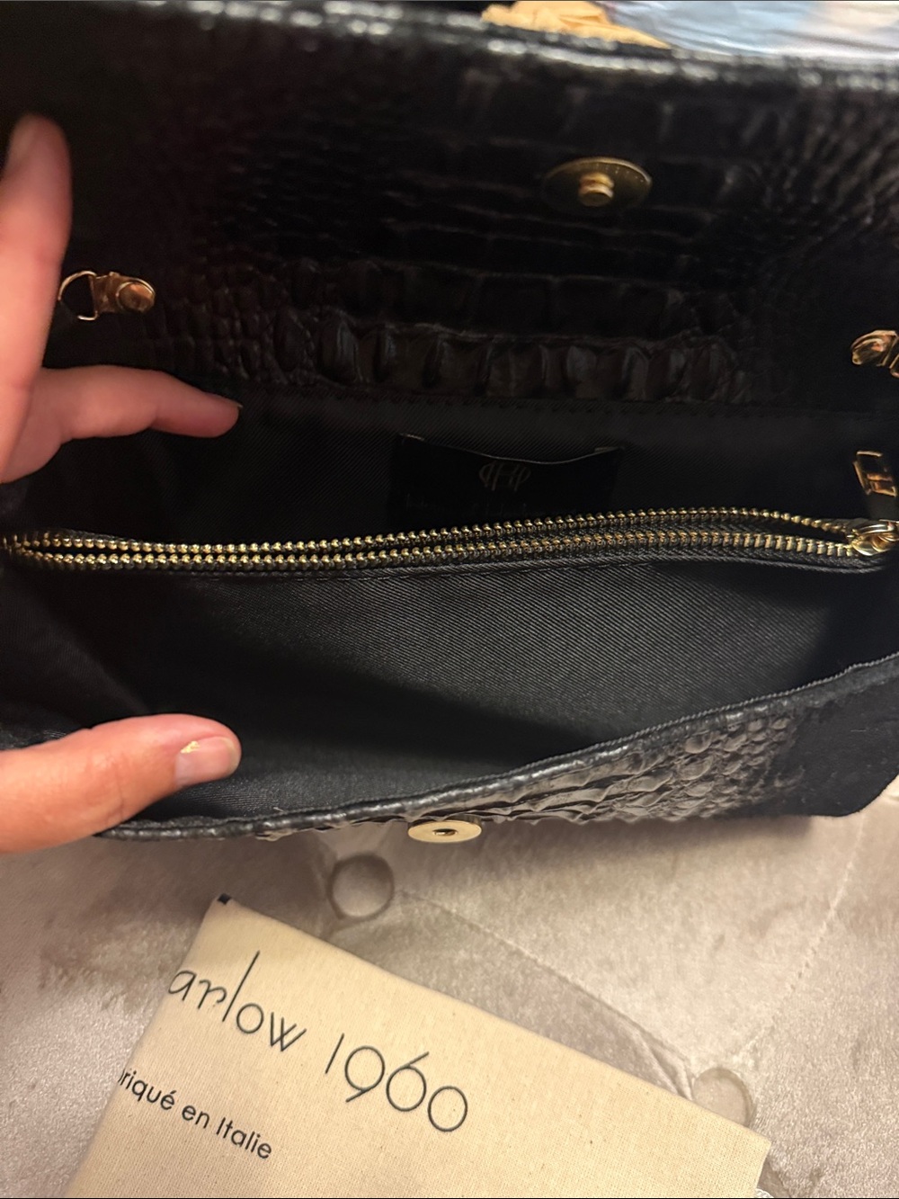 House of Harlow 1960 Black Croc-Embossed Suede Clutch with Gold Chain - Picture 6 of 9